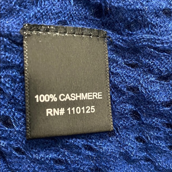 NWOT QUINN BLUE ROYAL Women's Sweater - Picture 4 of 5